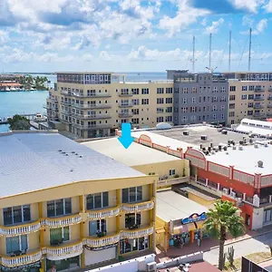 Bay Harbor Luxury 1 Bedroom Appartement Oranjestad